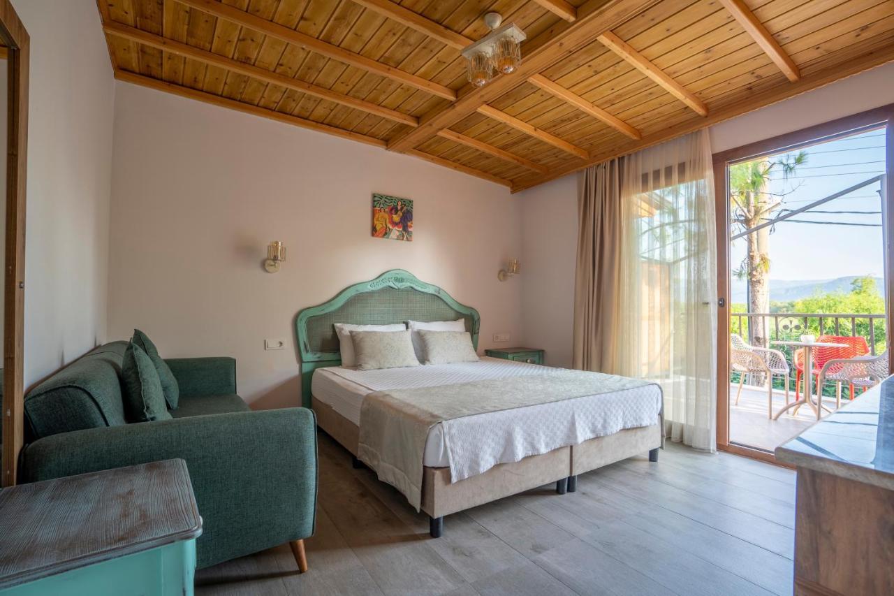 Villa Marine Hotel 阿奇亚卡 外观 照片