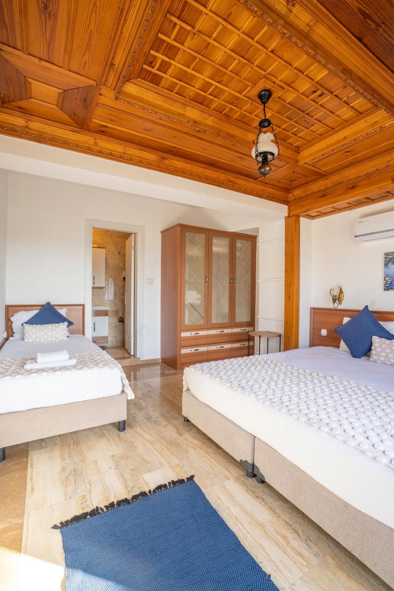 Villa Marine Hotel 阿奇亚卡 外观 照片