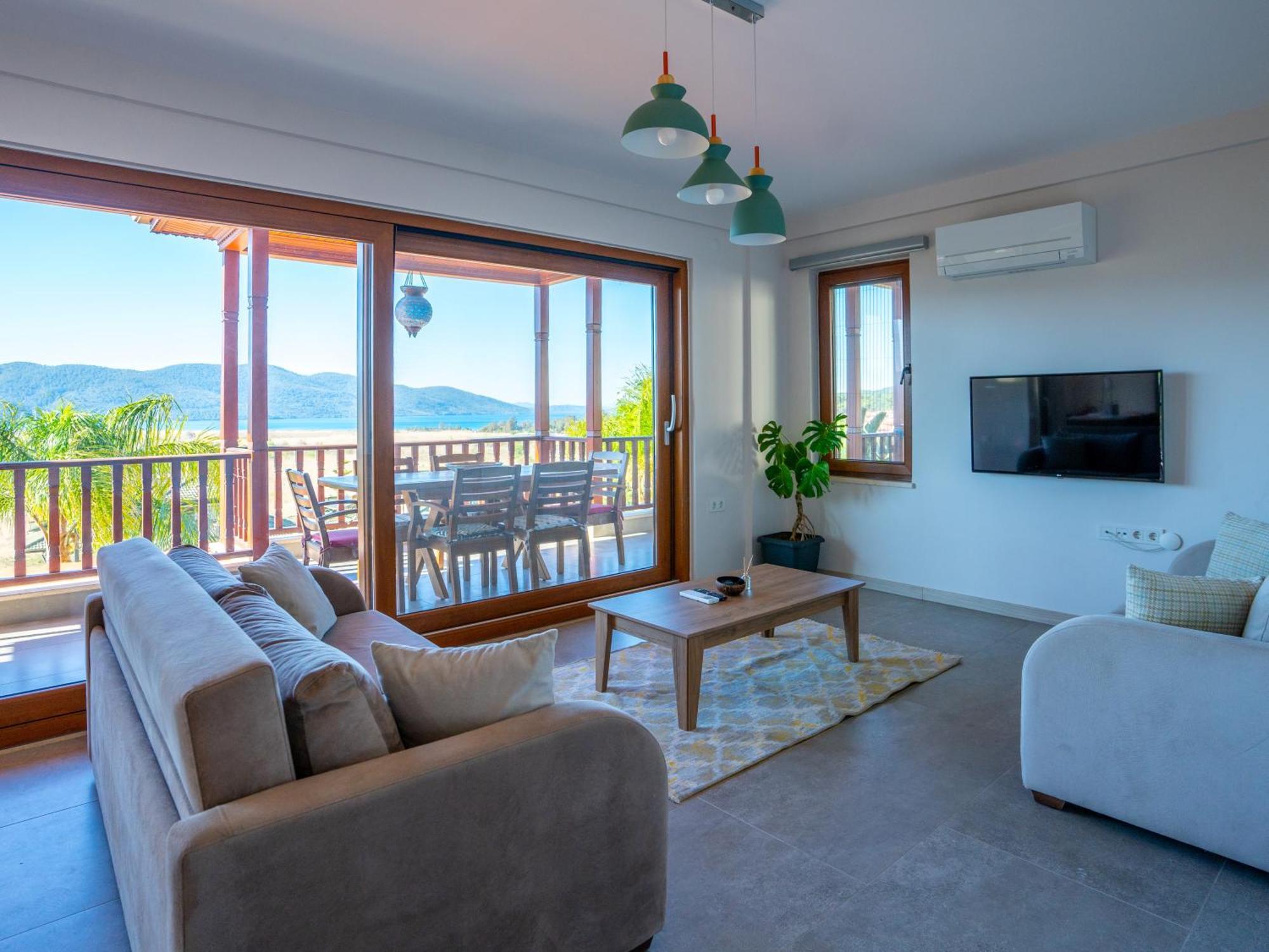 Villa Marine Hotel 阿奇亚卡 外观 照片