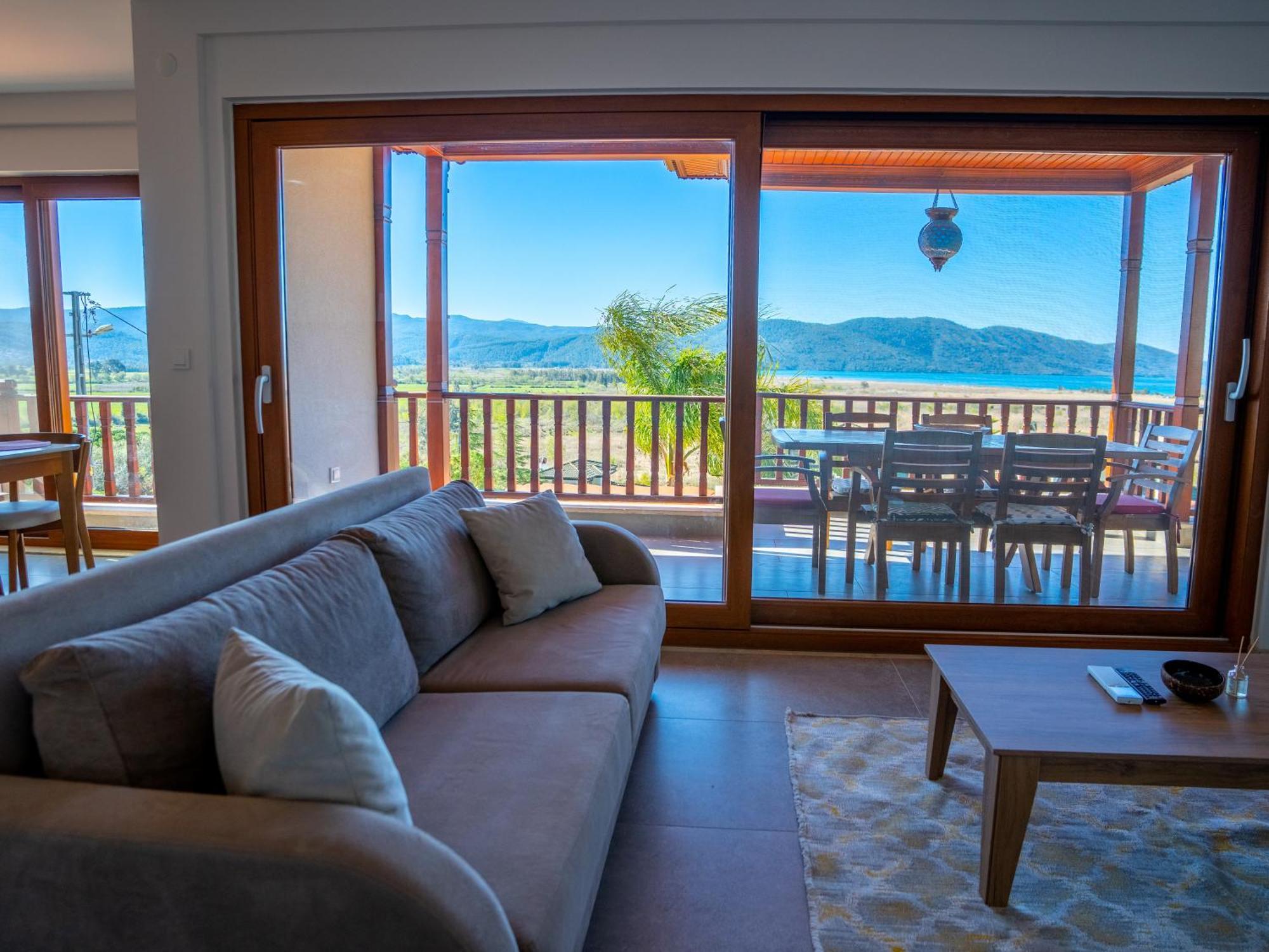 Villa Marine Hotel 阿奇亚卡 外观 照片